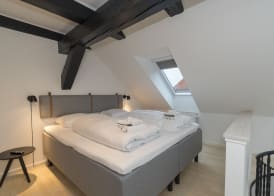 Modern Luxury Penthouse 4