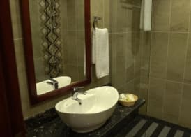 Oyster Bay Beach Suites 3