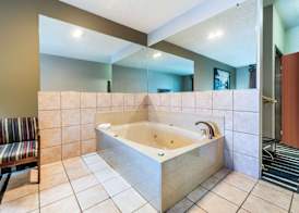 Super 8 by Wyndham Fort Worth North 5
