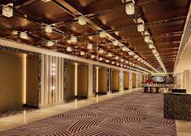 Grand Hyatt Mumbai Hotel and Residences 2