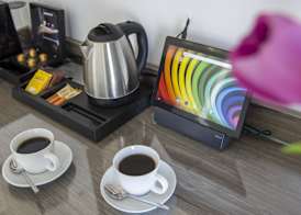 xSuites - Adults Only Boutique Suites with Private Jacuzzi 4