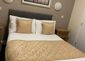 Royal Guest House 5