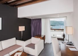 Avala Resort & Villas 4