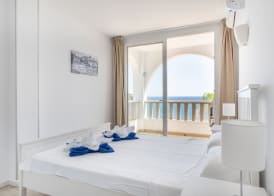 Orange Colom Seaside Apartments 2