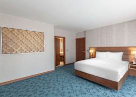 DoubleTree by Hilton Dubai Al Jadaf 5