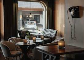 Home Hotel Plaza 4