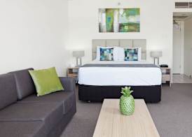 Rydges Esplanade Resort Cairns 5