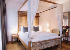 Hotel Eyja 5
