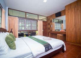 Mountain Resort Koh Lipe 2