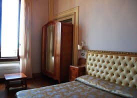 Villa Tina Hotel 5