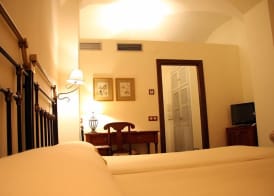 Hospedium Hotel Cortijo Santa Cruz 2