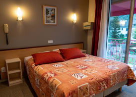 Au Primerose Hotel 5