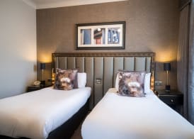 Number 10 Hotel 5