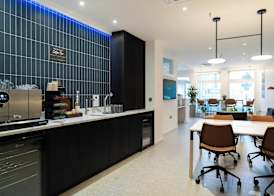 PREMIER SUITES Edinburgh Fountain Court 3