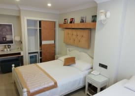 Just Inn Hotel 4