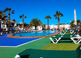 Castillo Beach Club Apartments 4