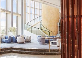 Four Seasons Hotel Hong Kong 5