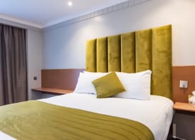 Hogs Back Hotel & Spa Nr Farnham 4