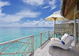Angaga Island Resort and Spa 4