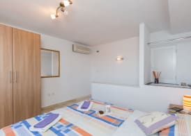 Apartments Lovro 2