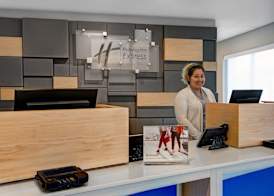 Holiday Inn Express & Suites MILWAUKEE - BROOKFIELD by IHG 2
