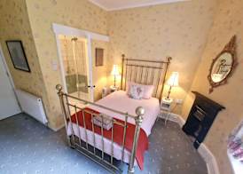 Cambus O' May Traditional Highland Hotel 5