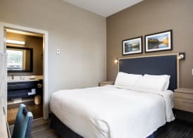 Mountaineer Lodge 2