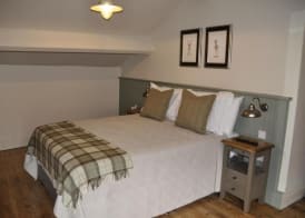 Higher Buck Inn 5