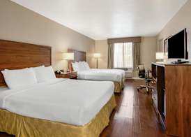 Best Western Plus John Jay Inn & Suites 4