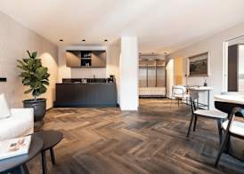 Schwarzer Adler - Concept Living 4