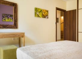 Meliti Waterfront Suites 4