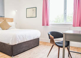 County Hotel 5