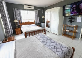 Airport Inn 3