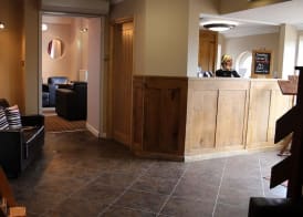 Twin Oaks Hotel 2