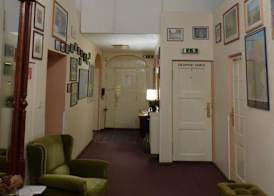 Hotel Pension Waizenegger am Kurfürstendamm 3