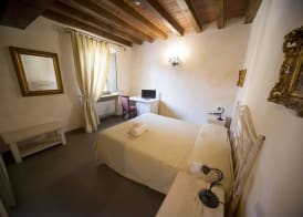 Hotel La Tavola Rotonda 3