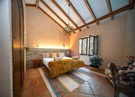 Eco Hotel Cueva del Gato 2