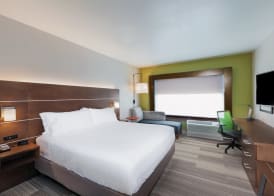 Holiday Inn Express & Suites CHANUTE by IHG 4