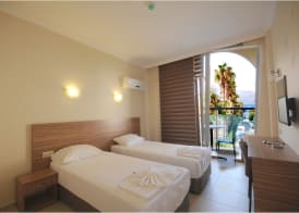 Astoria Life Hotel 4