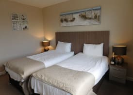 Cullen Bay Hotel 3