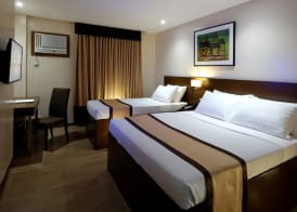 Golden Prince Hotel & Suites 3