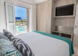 Hotel LIVVO Los Calderones - Adults recommended 3