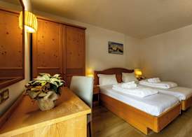Hotel Grizzly "Ski-in Ski-out" 2