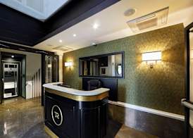 Trianon Borgo Pio Aparthotel 2