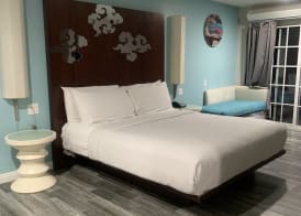 Wave Hotel Manhattan Beach 4