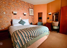 Metropole Hotel and Spa 3