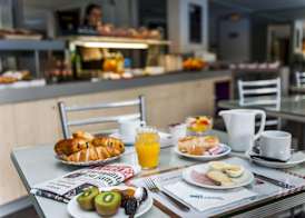 Brit Hotel Cahors - Le France 4