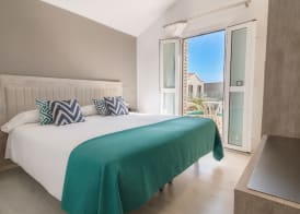 Hotel LIVVO Los Calderones - Adults recommended 2