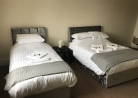 The New Alexandra Hotel 4