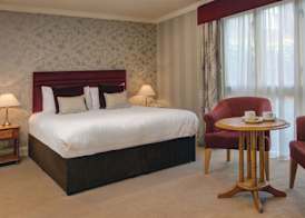 Knights Hill Hotel & Spa 5